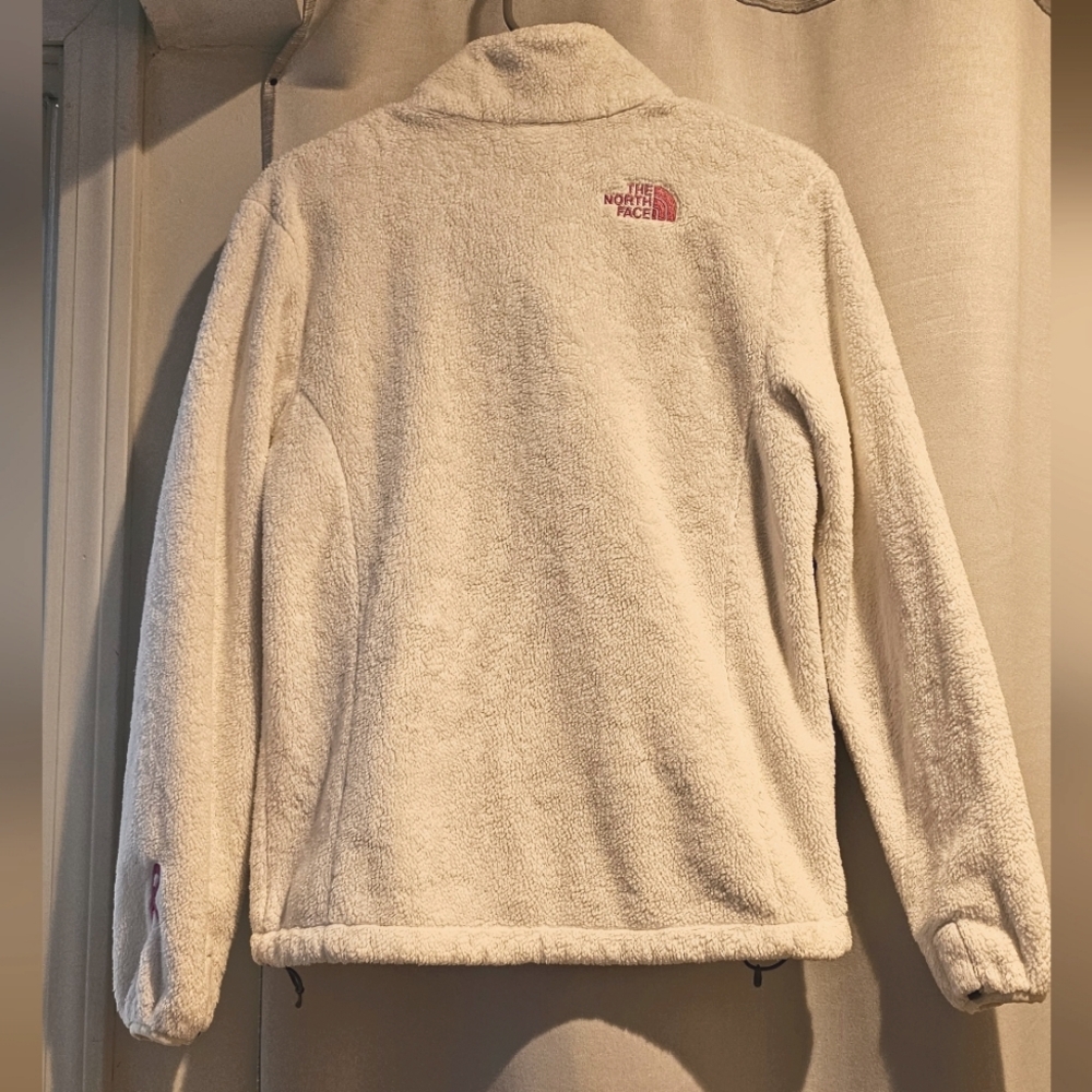 Fleece Northface white with pink breast cancer logo on sleeve